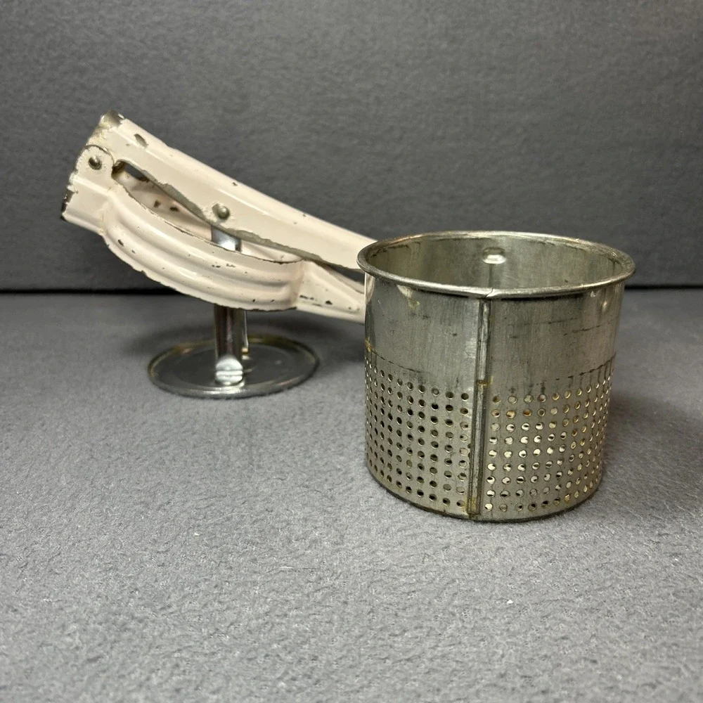 Antique‎ Vintage Metal Potato Ricer Masher Farmhouse Kitchen Rustic Decor